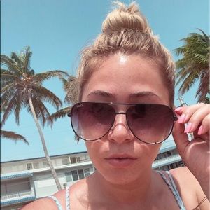 Meet your Posher, Alyssa